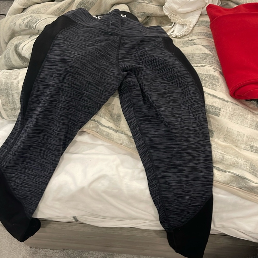 Pink leggings